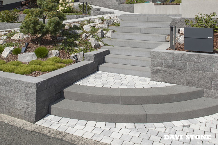 Stair Curve Black Granite Stone Basalt G684 Top and front edge flamed others sawn Lx35x15cm